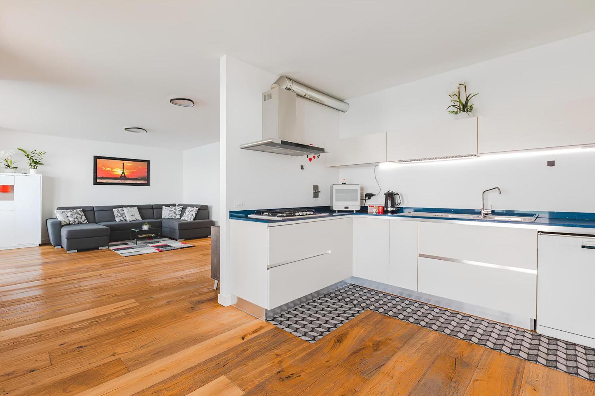 Attico Riva Mare Apartment มูเจีย ภายนอก รูปภาพ